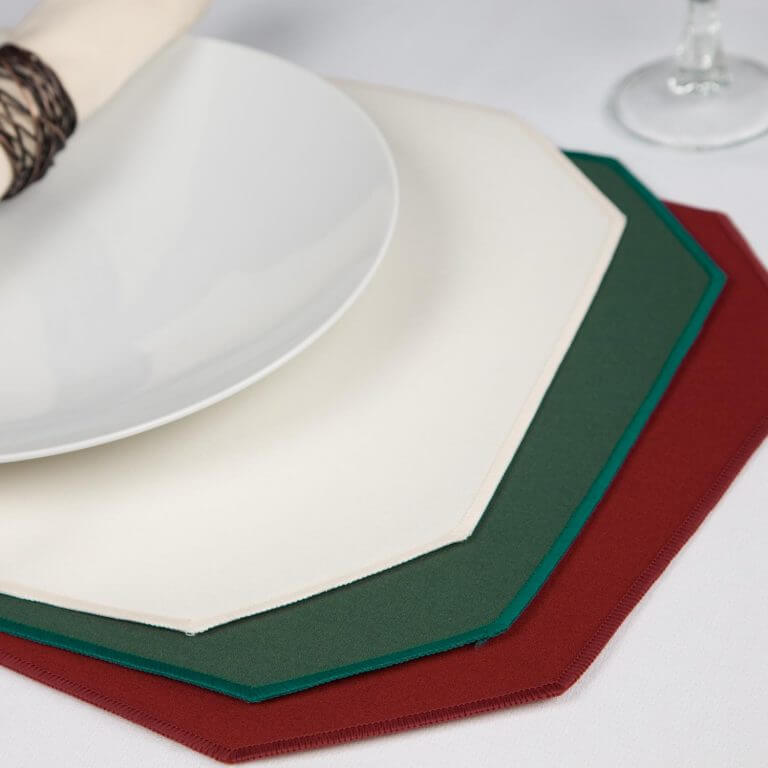 Elegance Placemats – Burgundy